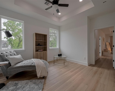 776 Mansfield St - Photo Thumbnail 22