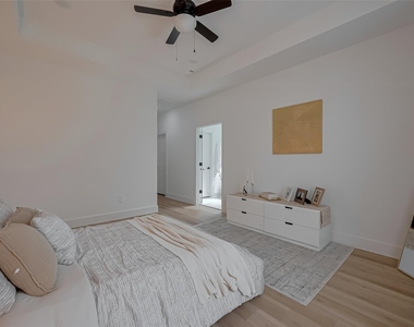 776 Mansfield St - Photo Thumbnail 33