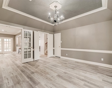 22114 Rockchester Drive - Photo Thumbnail 15