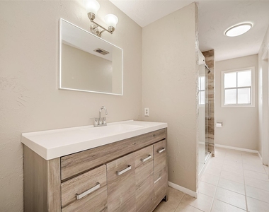 22114 Rockchester Drive - Photo Thumbnail 40