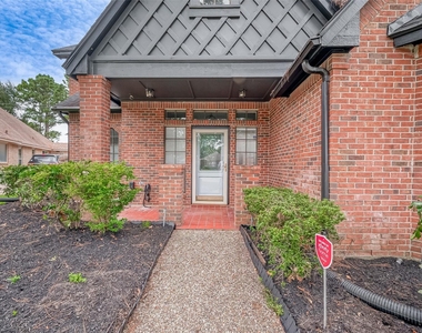 22114 Rockchester Drive - Photo Thumbnail 6