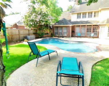 3814 Bayou Bend Court - Photo Thumbnail 3