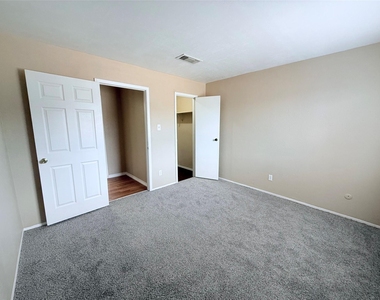 12655 Ashford Meadow Drive - Photo Thumbnail 9