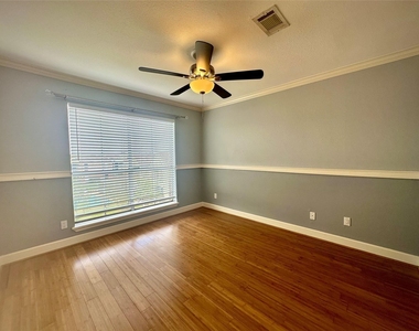 18800 Egret Bay Boulevard - Photo Thumbnail 3