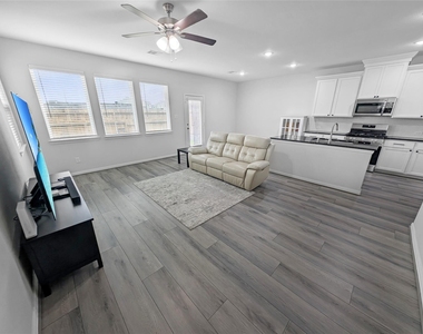 27939 Western Creek Court - Photo Thumbnail 1