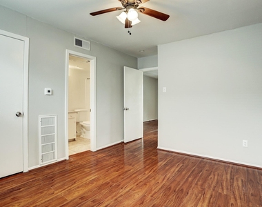 513 Ridge - Photo Thumbnail 2
