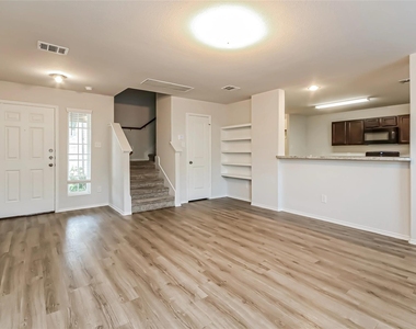 2751 Madison Court - Photo Thumbnail 4