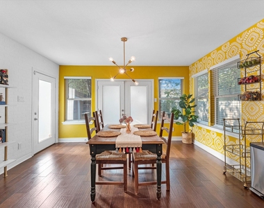 5412 Leeland Street - Photo Thumbnail 9