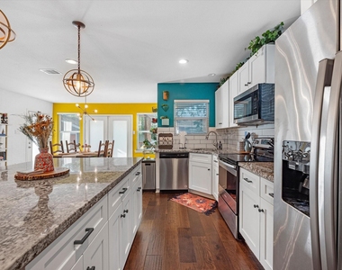 5412 Leeland Street - Photo Thumbnail 8