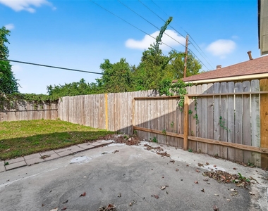 5530 Oak Falls Drive - Photo Thumbnail 34