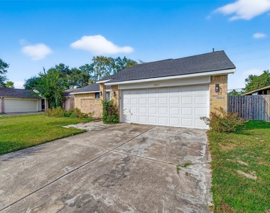 5530 Oak Falls Drive - Photo Thumbnail 1