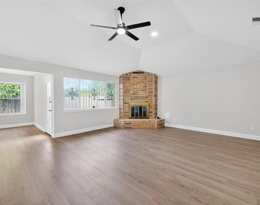 5530 Oak Falls Drive - Photo Thumbnail 9