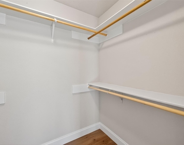5530 Oak Falls Drive - Photo Thumbnail 31