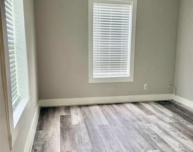 5003 Terry Street - Photo Thumbnail 15