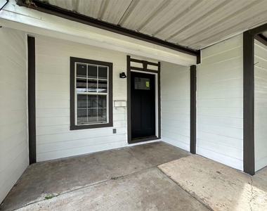 730 Dunkley Drive - Photo Thumbnail 3