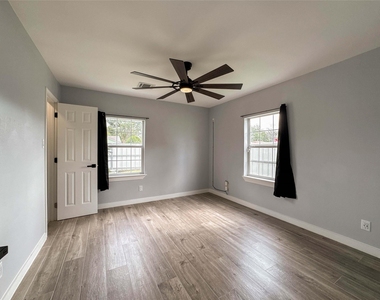 730 Dunkley Drive - Photo Thumbnail 26