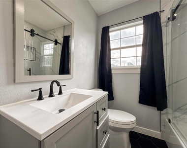 730 Dunkley Drive - Photo Thumbnail 24