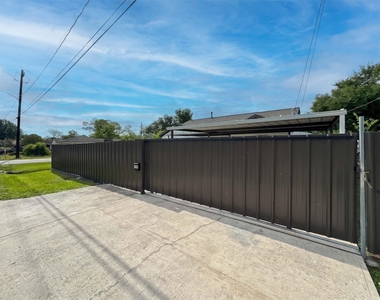 730 Dunkley Drive - Photo Thumbnail 30