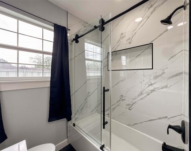 730 Dunkley Drive - Photo Thumbnail 25