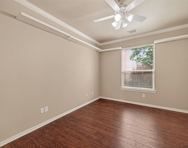 4702 Autumn Orchard Lane - Photo Thumbnail 6