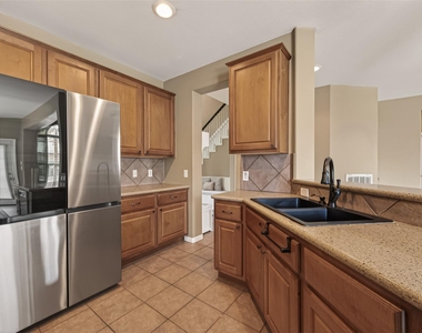 4702 Autumn Orchard Lane - Photo Thumbnail 18