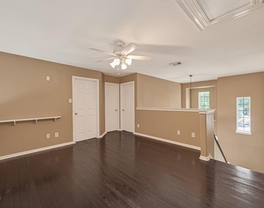 4702 Autumn Orchard Lane - Photo Thumbnail 32