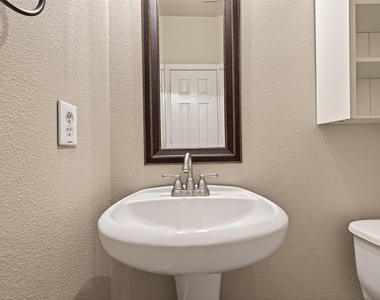 4702 Autumn Orchard Lane - Photo Thumbnail 30