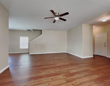 15442 Bammel Fields Court - Photo Thumbnail 5
