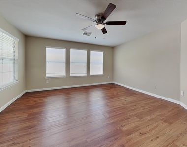 15442 Bammel Fields Court - Photo Thumbnail 11