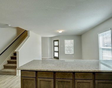 406 Noel - Photo Thumbnail 13