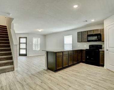 406 Noel - Photo Thumbnail 19