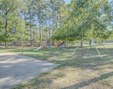 406 Noel - Photo Thumbnail 41