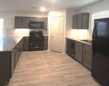 406 Noel - Photo Thumbnail 9