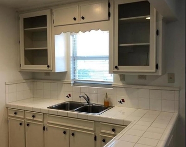2448 White Oak Drive - Photo Thumbnail 3