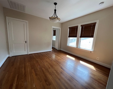 4410 Pease Street - Photo Thumbnail 7