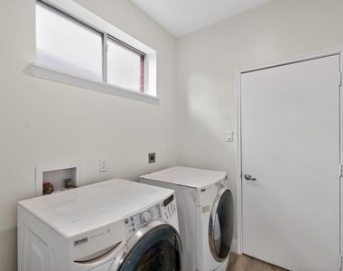 918 Ivycroft Lane - Photo Thumbnail 14
