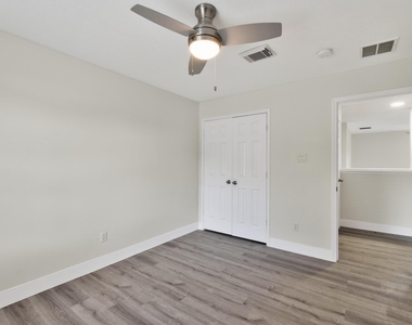 918 Ivycroft Lane - Photo Thumbnail 28