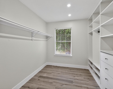 918 Ivycroft Lane - Photo Thumbnail 23