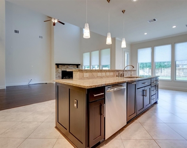 10307 Latta Creek Drive - Photo Thumbnail 14
