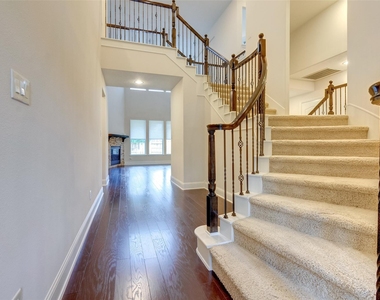 10307 Latta Creek Drive - Photo Thumbnail 7