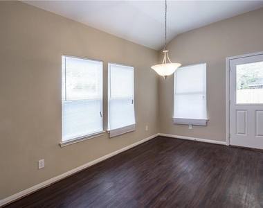 18702 Shay Lane - Photo Thumbnail 9