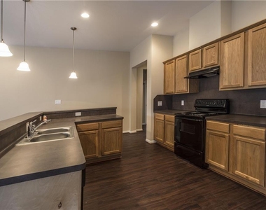 18702 Shay Lane - Photo Thumbnail 5