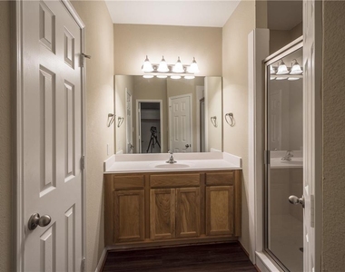 18702 Shay Lane - Photo Thumbnail 10