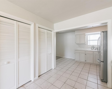 5514 Vickita Drive - Photo Thumbnail 13