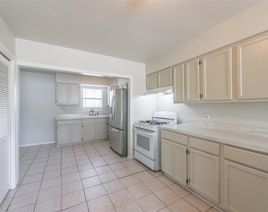 5514 Vickita Drive - Photo Thumbnail 20