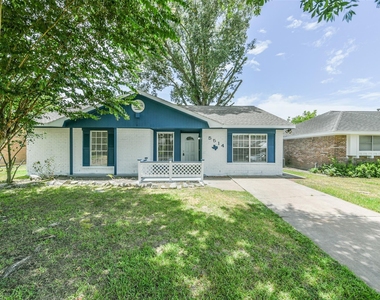 5514 Vickita Drive - Photo Thumbnail 1