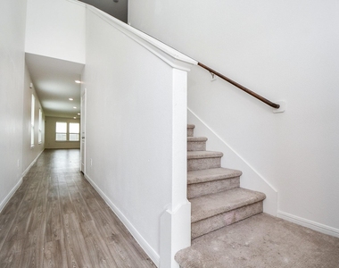 21158 Coral Blossom Lane - Photo Thumbnail 2