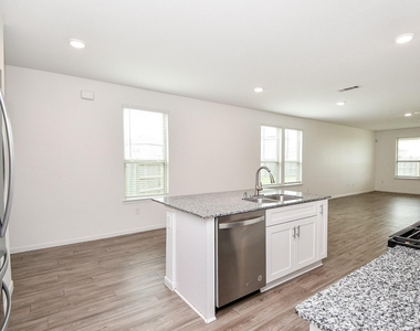 21158 Coral Blossom Lane - Photo Thumbnail 7