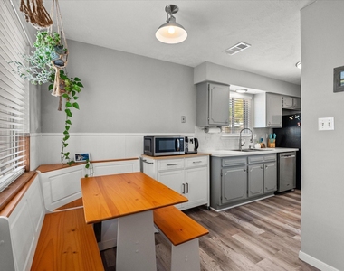 11322 Sagewillow Lane - Photo Thumbnail 10
