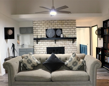 11322 Sagewillow Lane - Photo Thumbnail 14